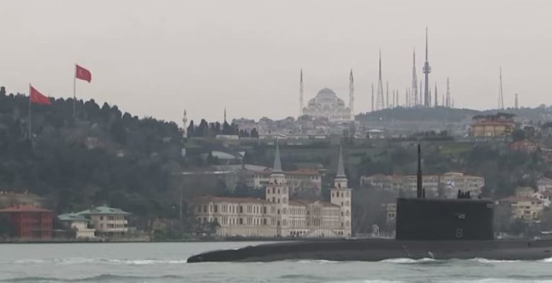 Ρωσικό Υποβρύχιο περνά για πρώτη φορά τα Στενά των Δαρδανελίων.(φωτό & video)