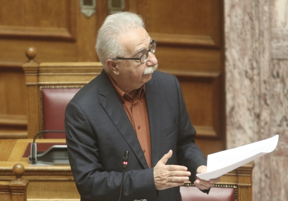 Κι άλλη υποχώρηση; Αινιγματική δήλωση Γαβρόγλου: «Θα δούμε τι θα γίνει με τις αλλαγές στα βιβλία λόγω της Συμφωνίας των Πρεσπών»