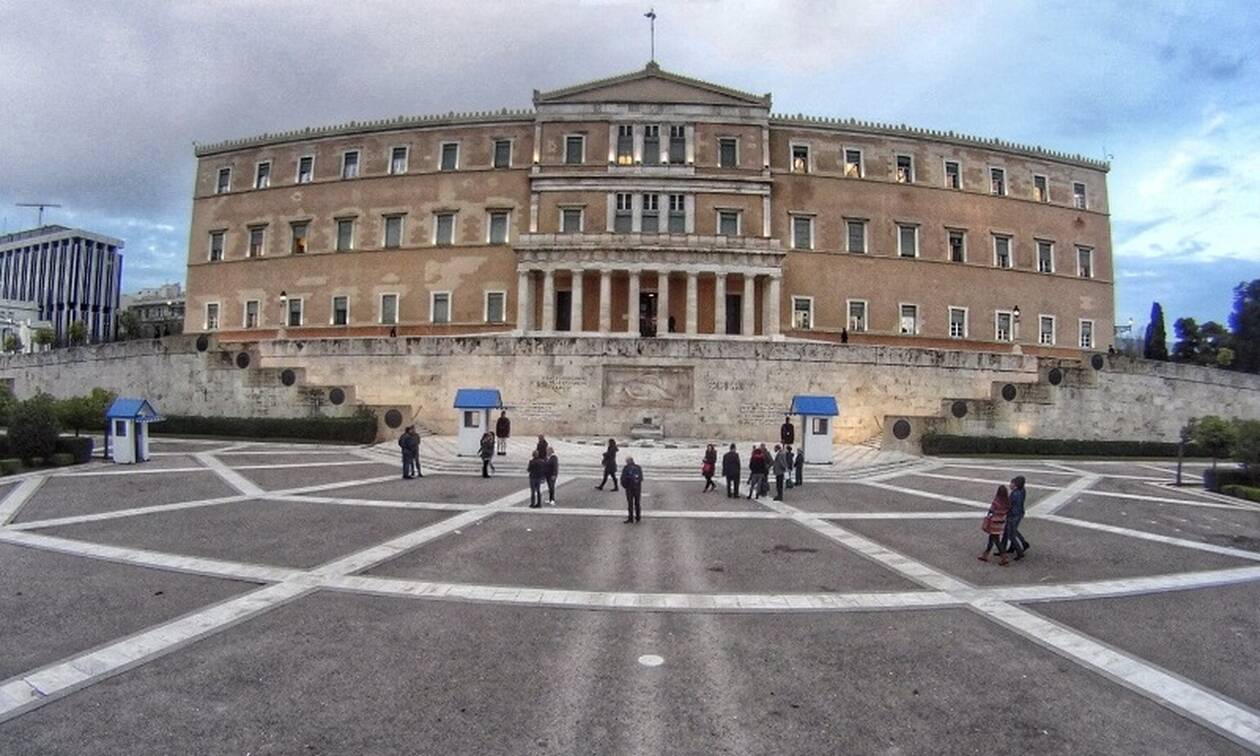 ΕΚΤΑΚΤΟ Τηλεφώνημα για βόμβα στη Βουλή … Θα υπάρξουν θύματα. Κανονίστε