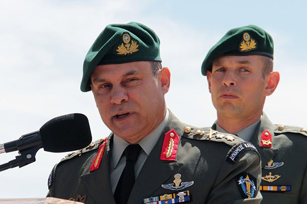 Στρατηγός Μανωλάκος :Οι Χιλιάδες λαθρομετανάστες μπορεί να είναι η «Ωρολογιακή Βόμβα» για την Ασφάλεια των Νησιών