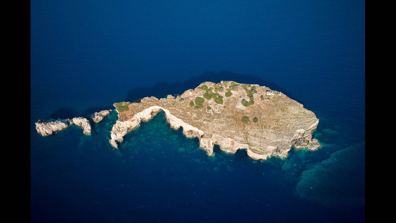NEA BOMBA: Ξεπουλάνε βραχονησίδες σε ιδιώτες για να δρομολογήσουν την συνδιαχείριση στο Αιγαίο (!)