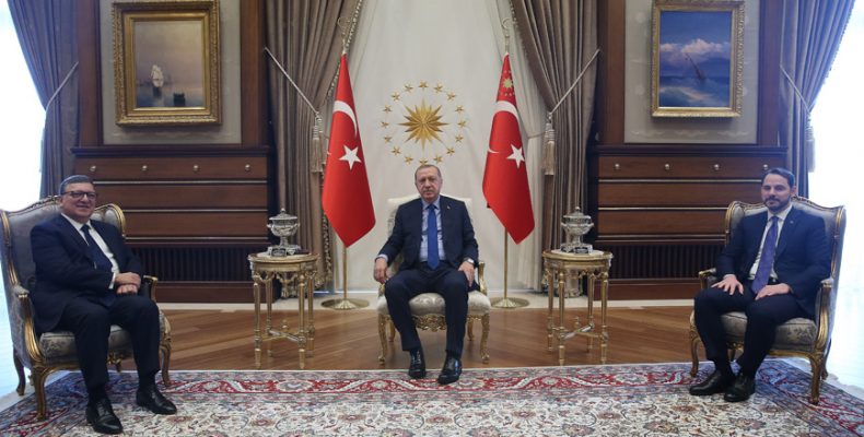 Τί δουλειά είχε ο Μανουέλ Μπαρόζο στο ανάκτορο με Ερντογάν και τον γαμπρό του;