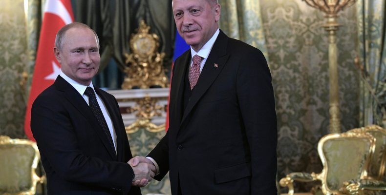 Ρώσοι και Τούρκοι ειδικοί δεν αποκλείουν κυρώσεις στην Τουρκία για τους S-400