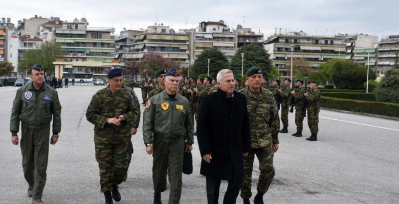 Αποστολάκης: Ανοιχτό το ενδεχόμενο να έρθουν και τα μη επανδρωμένα αμερικάνικα Global Hawk στη Λάρισα