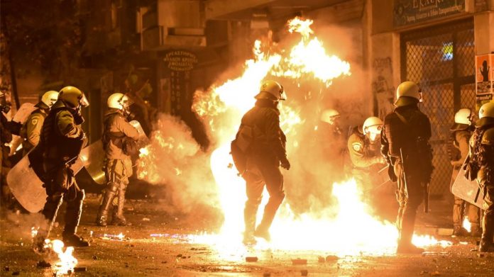 Δήλωση σοκ: «Δεν πατάει η αστυνομία στα Εξάρχεια γιατί θα έχει μοιραίο τέλος. Κυριαρχούν τα καλάσνικοφ»