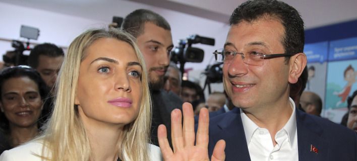 Ο νέος δήμαρχος της Κωνσταντινούπολης χορεύει ποντιακά στα Γιαννιτσά [βίντεο]