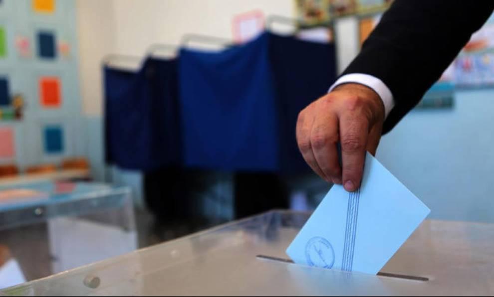 Ποιο μικρό κόμμα κάνει την έκπληξη και τσιμπάει στις δημοσκοπήσεις