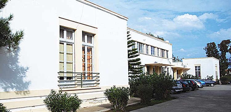 Παράνομος μετανάστης τα έκανε «γυαλιά καρφιά» στο νοσοκομείο της Λέρου – Επιτέθηκε στον μαιευτήρα της γυναίκας του επειδή… ήταν άντρας