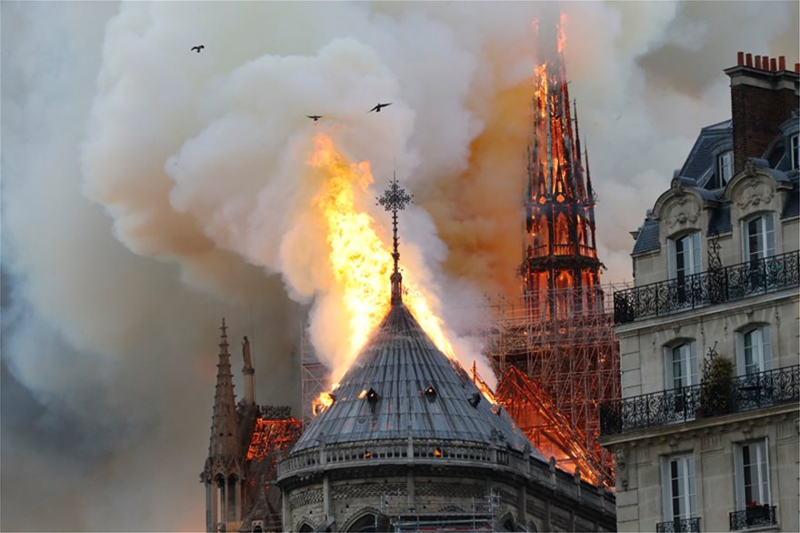 NOTRE DAME: ΜΟΝΗ ΤΗΣ ΚΑΗΚΕ Ή ΤΗΝ ΕΚΑΨΑΝ;
