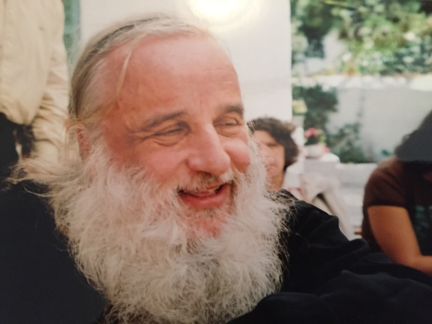 Κάνουμε υπακοή παρ΄ εκτός αιρέσεως και αμαρτίας. Στην Εκκλησία δεν ναρκώνουμε τους ανθρώπους, δεν θέλουμε υπακοή φυτών!