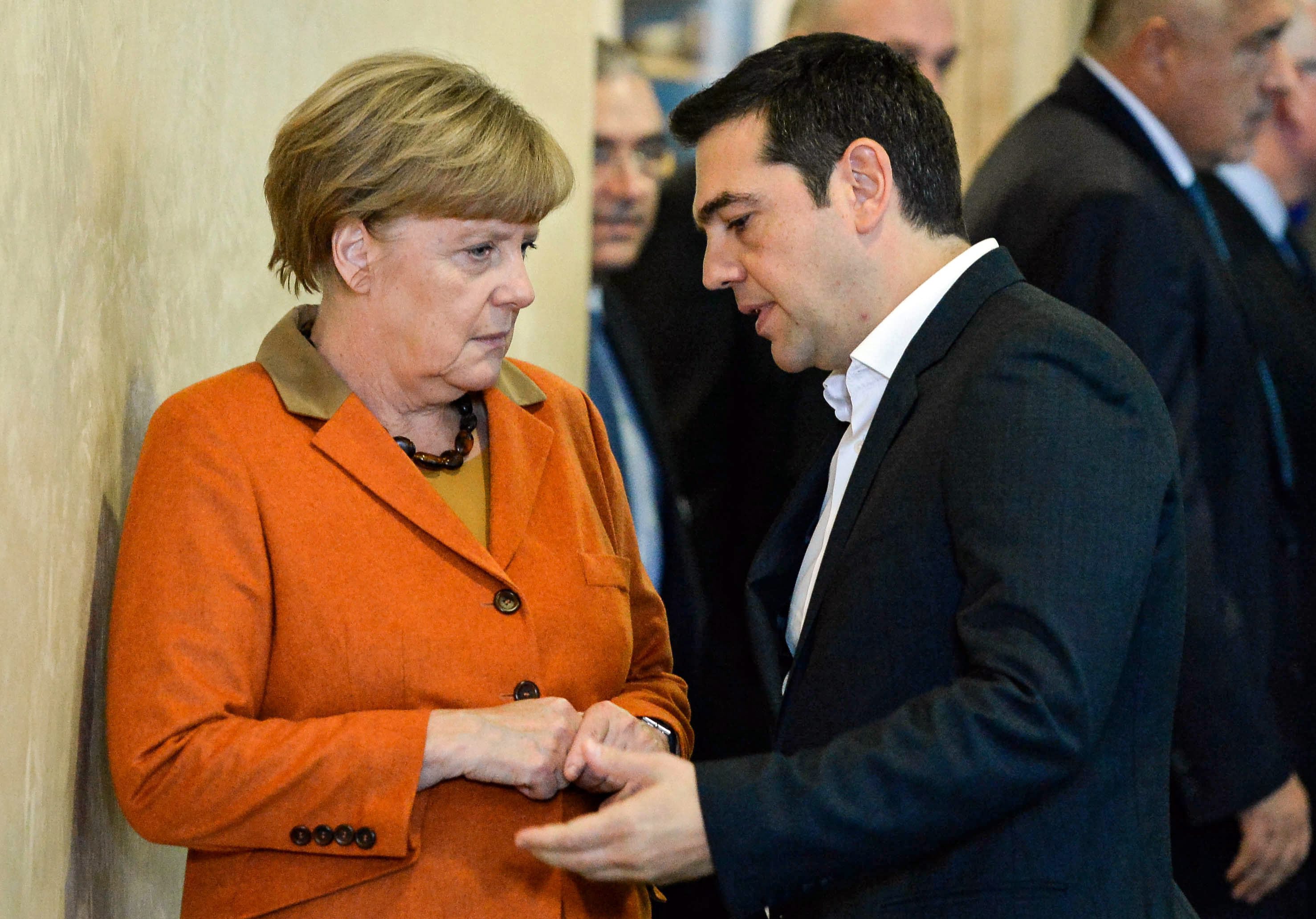 Προκλητικός Τσίπρας στους FT: «Ούτε η Μέρκελ δεν με πίστεψε ότι θα έλυνα το Σκοπιανό» – «Ξύνει πληγές» λίγο πριν τις κάλπες