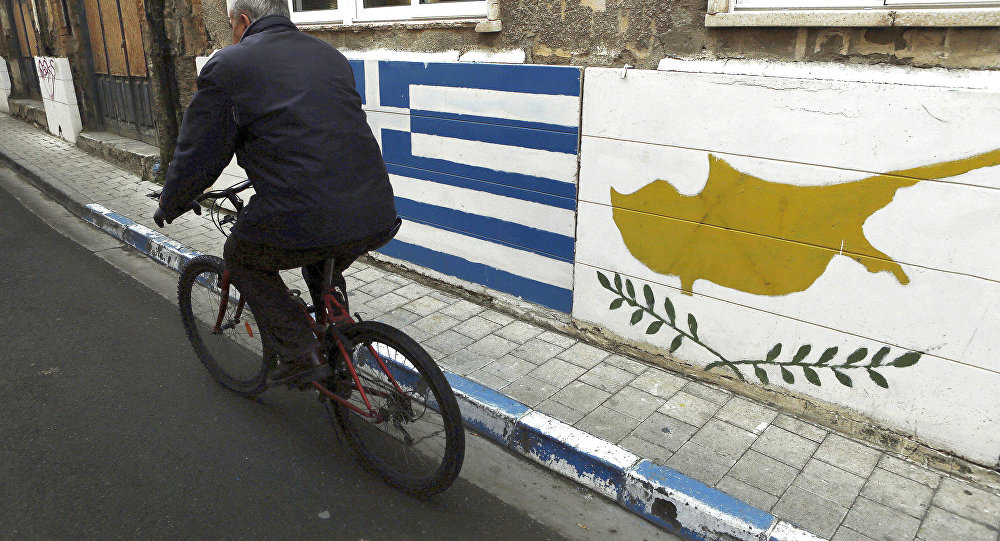 Αντιδράσεις για την αμερικανική προσφορά φιλίας στην Κύπρο ενάντια στην… «εχθρική» Ρωσία