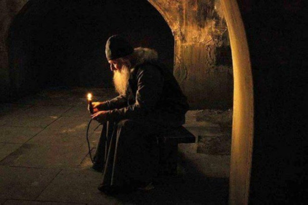 Θα έρθουν οι καιροί, που όλα θα δηλητηριαστούν. Αλλά εάν πορεύεστε με πίστη, θα ζήσετε