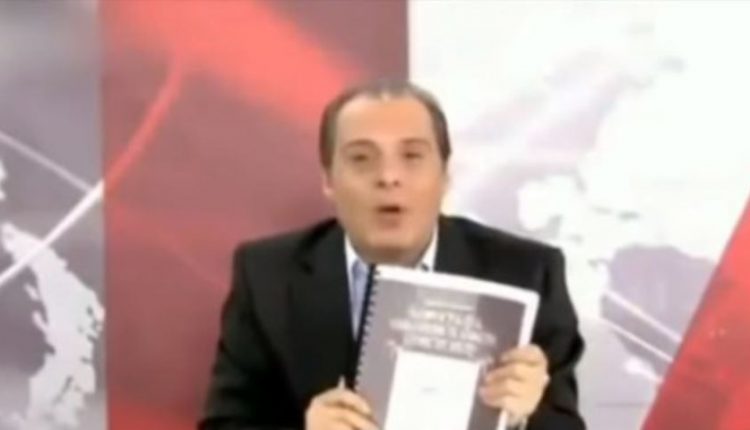 Εξαλλος ο Βελόπουλος με το τρολάρισμα για τις επιστολές του Χριστού (Βιντεο)