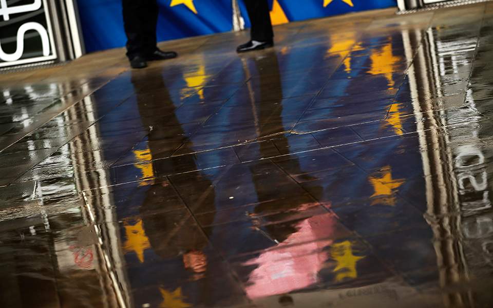 Τη διάλυση της ΕΕ στα επόμενα είκοσι χρόνια βλέπουν οι Ευρωπαίοι πολίτες