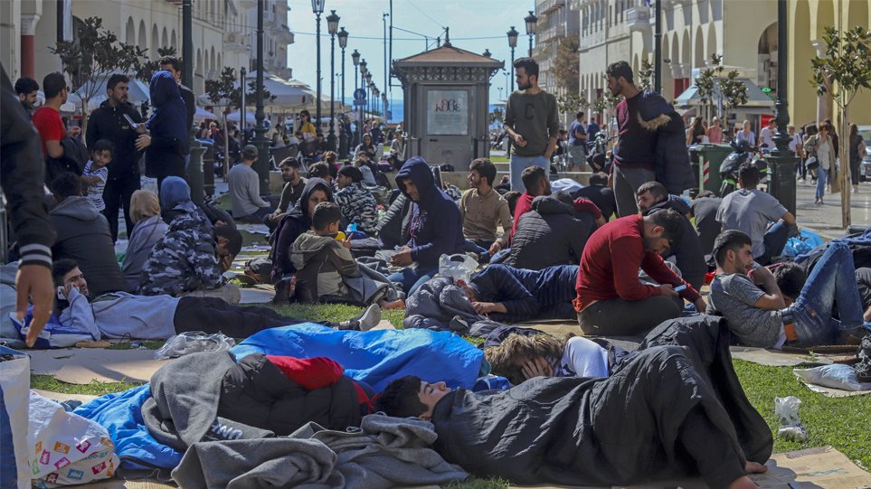 ΟΙ «ΠΡΟΣΦΥΓΕΣ» ΤΗΣ ΘΕΣΣΑΛΟΝΙΚΗΣ ΕΚΑΝΑΝ ΠΡΟΕΚΛΟΓΙΚΟ ΔΩΡΟ ΣΤΟΝ ΠΑΤΡΙΩΤΗ ΟΡΜΠΑΝ!