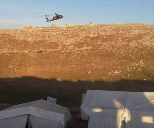 Τουρκικά ελικόπτερα εκκενώνουν τραυματίες Τούρκους στρατιώτες στη Β Χάμα αφού ο συριακός στρατός χτύπησε τούρκικο παρατηρητήριο. ΦΩΤΟ ΒΙΝΤΕΟ