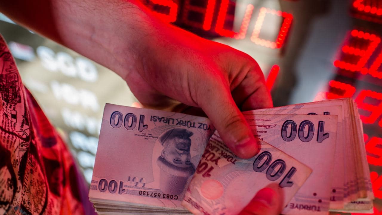 «Αιμορραγεί» η τουρκική οικονομία – «Εξαφανίστηκαν» 1,8 δισ. μέσα σε λίγους μήνες – Δε βρίσκει λύσεις η Άγκυρα