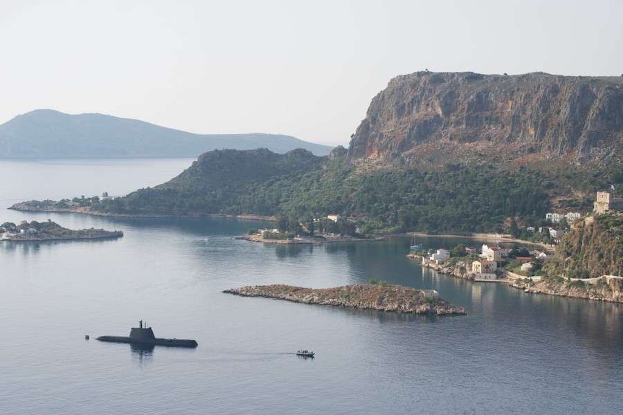 Η Τουρκία “συγγράφει” δικό της “διεθνές δίκαιο” για να “εξαφανίσει” το Καστελόριζο! Τι ανοησίες υποστηρίζουν