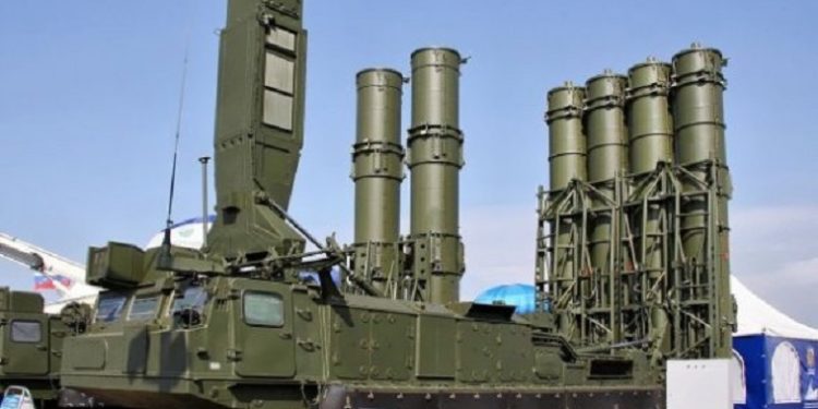 S-500: Έτοιμο για μαζική παραγωγή το ρωσικό πυραυλικό σύστημα
