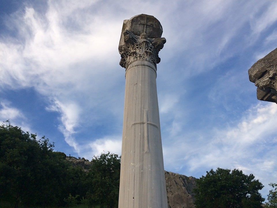ΔΡ.Κ. ΒΑΡΔΑΚΑΣ Τους ακούτε ; Και οι Λίθοι Κεκράξονται. Δεν είναι μόνο θαμμένος στην Ελληνικοτάτη Μακεδονία ο Μ. Αλέξανδρος, είναι και ο ΑΠΟΣΤΟΛΟΣ ΠΑΥΛΟΣ;