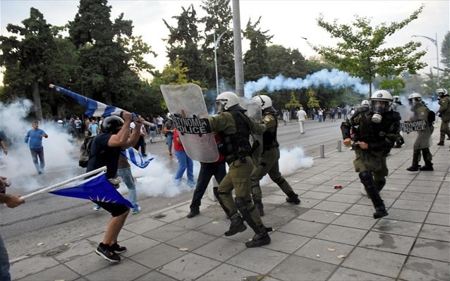 Αυτή είναι η φασιστερά! – Βίντεο ντοκουμέντο με τις προσαγωγές ΕΛΛΗΝΩΝ ΠΑΤΡΙΩΤΩΝ !