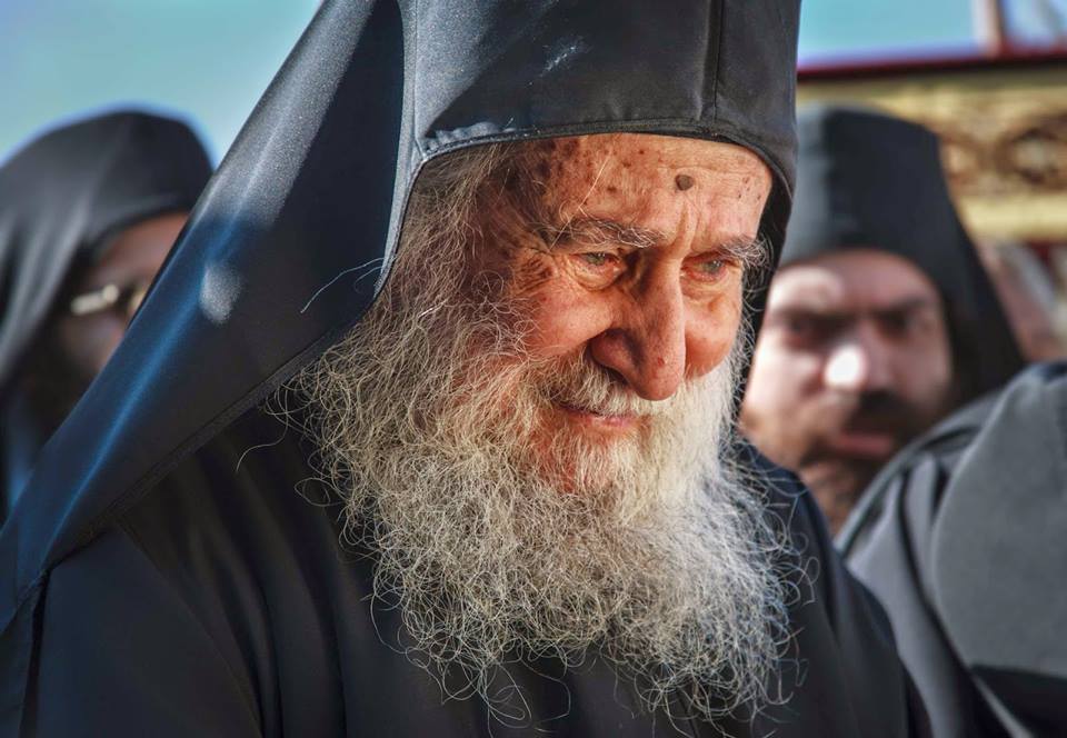 Μαχόμενος Ορθόδοξος Έλληνας : Βρισκόμαστε στην “πολιτειακή ανωμαλία” ..