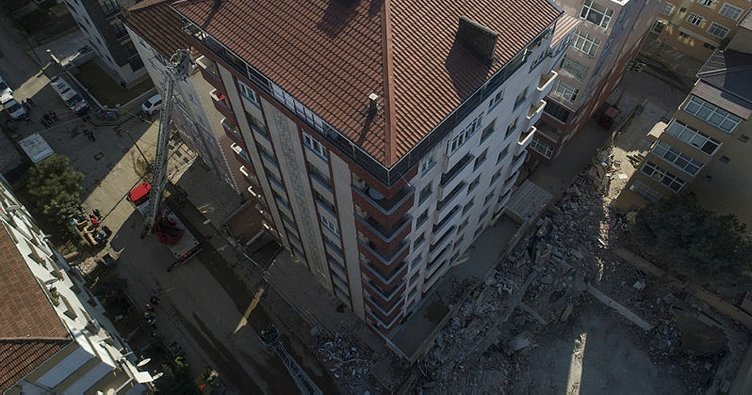 ΘΑ ΚΑΤΑΡΡΕΥΣΕΙ ΣΑΝ ΧΑΡΤΙΝΟΣ ΠΥΡΓΟΣ Η…İSTANBUL ΤΟΥ ΕΡΝΤΟΓΑΝ (βίντεο)
