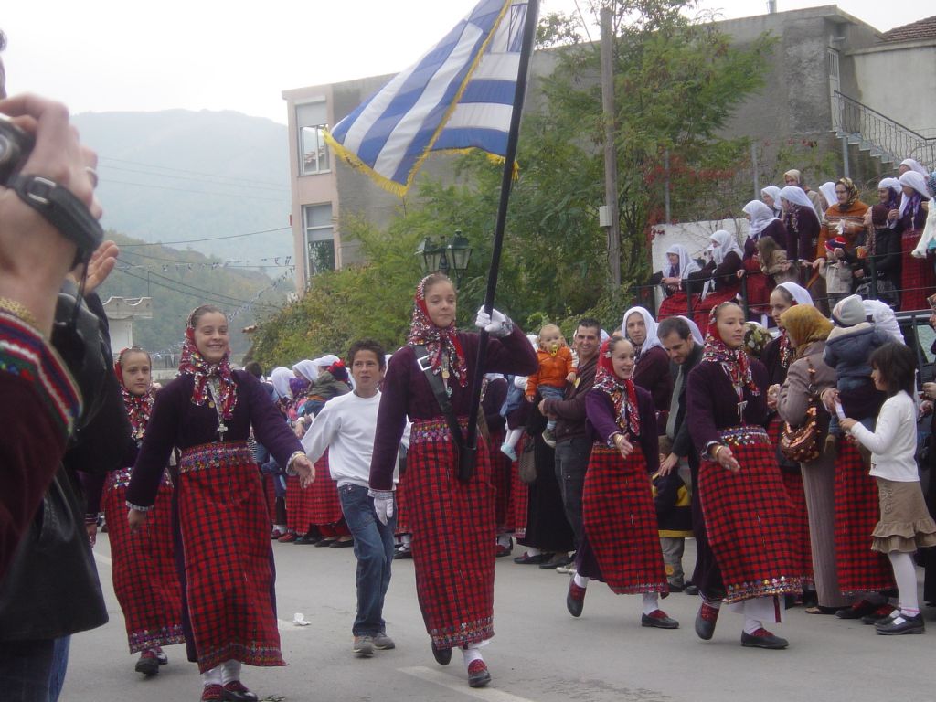 Συγκλονιστική η πρόεδρος των Πομάκων: «Είμαστε Έλληνες κι αυτό δεν αλλάζει, το DEB δεν μας εκπροσωπεί» – «Δεχόμαστε απειλές και πιέσεις»