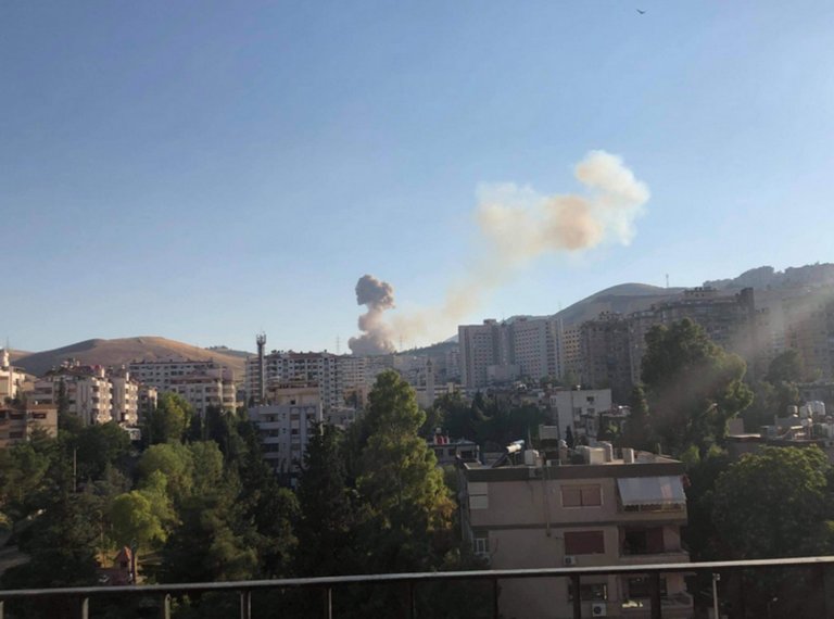 ΕΚΤΑΚΤΟ : Συρία: Ισχυρή έκρηξη στη Δαμασκό κοντά στο Προεδρικό Μέγαρο του Άσαντ!