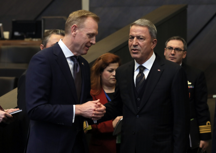 Επικοινωνία Ακάρ-Σάναχαν για τους S-400 με τον οίκο Fitch να προειδοποιεί για κατάρρευση της λίρας!