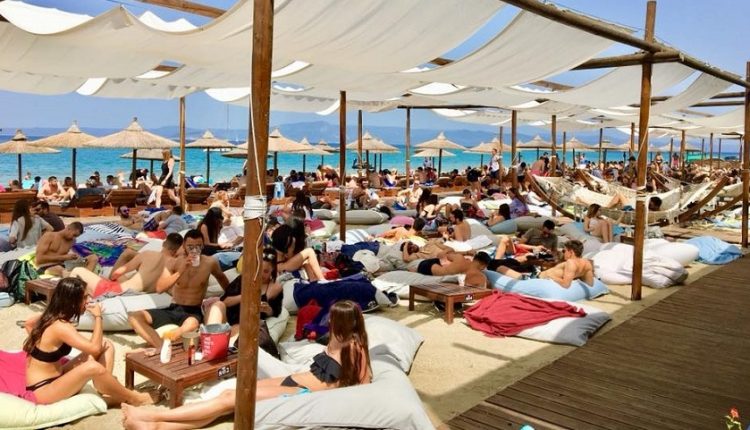 Κωδικός «Macedonia is Greek» – Ο Έλληνας επιχειρηματίας που τρέλανε τους Σκοπιανούς