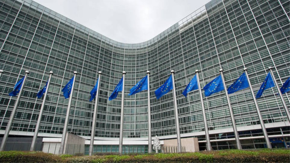Αφορολόγητο: «Βόμβα» από την Κομισιόν – Δεν έχουμε εγκρίνει την κατάργηση της μείωσης