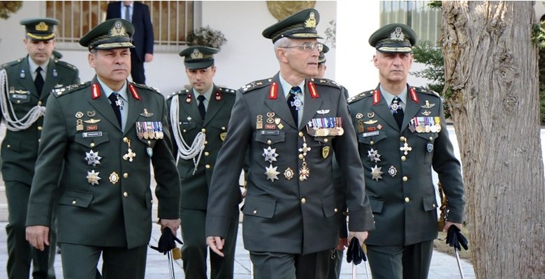 Επανέφεραν νύχτα 4 Ανωτάτους Αξιωματικούς στην ενεργό υπηρεσία (έγγραφο)