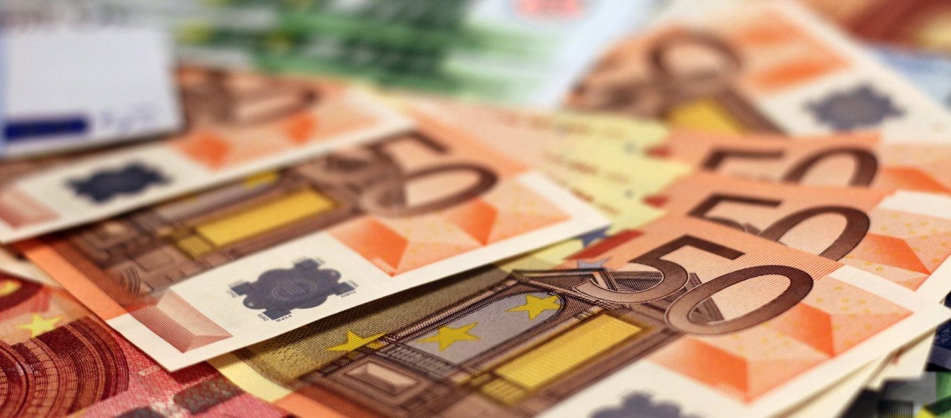 Θα μετατραπεί από κακούργημα σε πλημμέλημα το ξέπλυμα μαύρου χρήματος δεκάδων «βρώμικων» επιχειρηματιών & τραπεζιτών