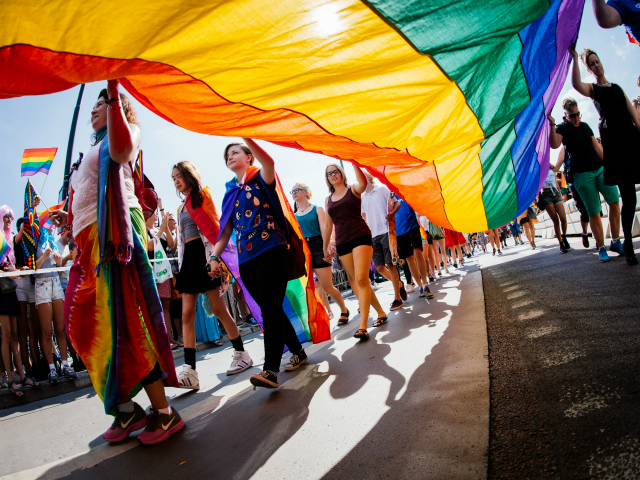 Ακτιβιστής του Gay Pride στη Σουηδία πιάστηκε να στέλνει σεξουαλικά μηνύματα σε προφίλ ”δόλωμα” 14χρονου αγοριού