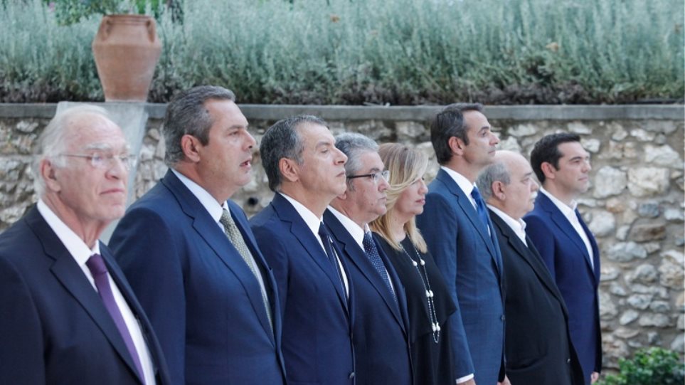 ΑΠΟΣΤΟΛΟΥ : ΟΧΕΤΟΣ ΚΟΜΜΑΤΩΝ ΠΝΙΓΕΙ ΤΗΝ ΠΑΤΡΙΔΑ