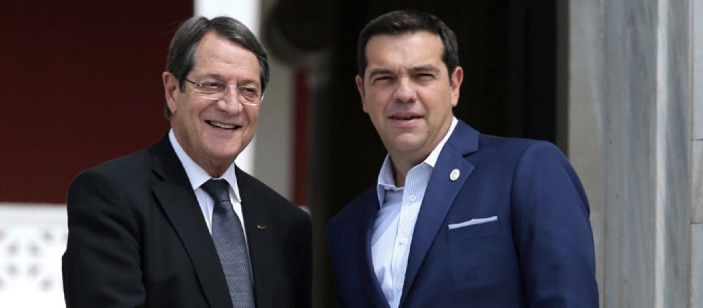 Φυγομαχούν Α.Τσίπρας και Ν.Αναστασιάδης & ο Κ.Μητσοτάκης «σφυρίζει αδιάφορα»: «Μη δραματοποιούμε την κατάσταση»