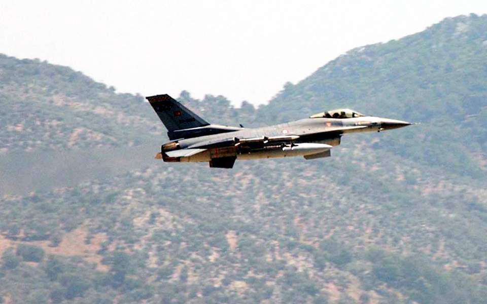 Υπέρπτηση τουρκικών F-16 στο Καστελόριζο