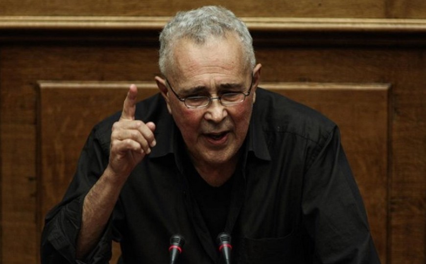 Ζουράρις: Κερδοσκόπος και του ποδοσφαιρικού φανατισμού…