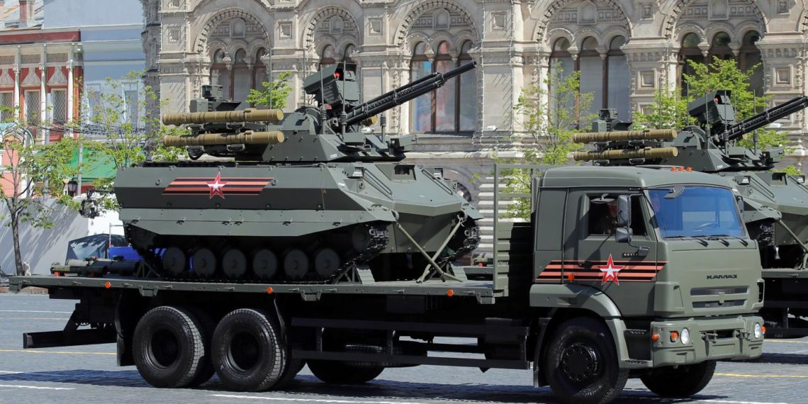 Uran-9: Η BAE Systems «θάβει» το ρωσικό μη επανδρωμένο άρμα μάχης [pics]