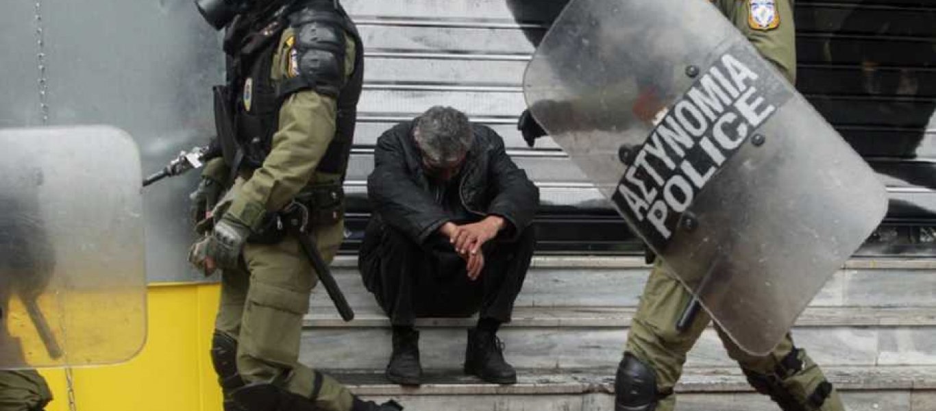 Έκοψαν το ρεύμα σε κατάληψη μεταναστών στα Εξάρχεια