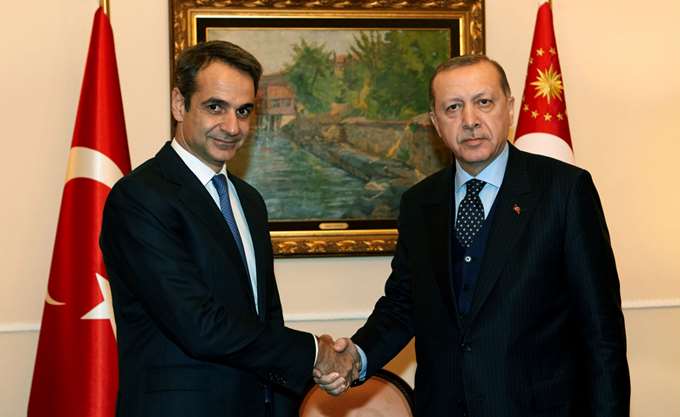 Ο ΚΟΥΛΗΣ ΑΚΟΥΕΙ; ΤΣΑΒΟΥΣ ΠΑΣΑΣ: Ή ΜΟΙΡΑΖΟΥΜΕ ΤΑ ΚΟΙΤΑΣΜΑΤΑ Ή ΣΥΝΕΧΙΖΟΥΜΕ ΤΙΣ ΓΕΩΤΡΗΣΕΙΣ