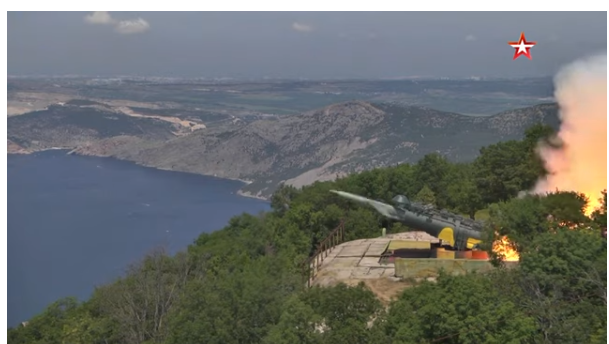 Δημοσιεύθηκε Βίντεο πυραυλικών εκτοξεύσεων στη Μαύρη Θάλασσα