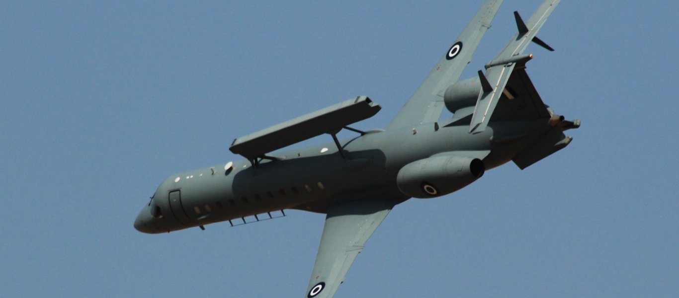 Ελληνικό EMB-145H & τουρκικό UAV TB2 στο Αιγαίο σε «παράλληλη» πορεία! – Μας κατασκοπεύουν μπροστά στα μάτια μας!