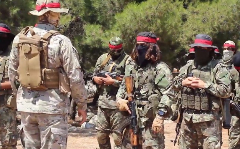 ΚΑΘΟΔΟΣ ΤΣΕΤΣΕΝΩΝ ΣΤΗ ΧΑΜΑ ΑΠΕΙΛΕΙ ΤΙΣ ΟΡΘΟΔΟΞΕΣ ΠΟΛΕΙΣ Αλ Σουκαλαμπίγια και Μάχαρντα. Είναι η τρομοκρατική οργάνωση  »Ερυθρές Ταξιαρχίες »