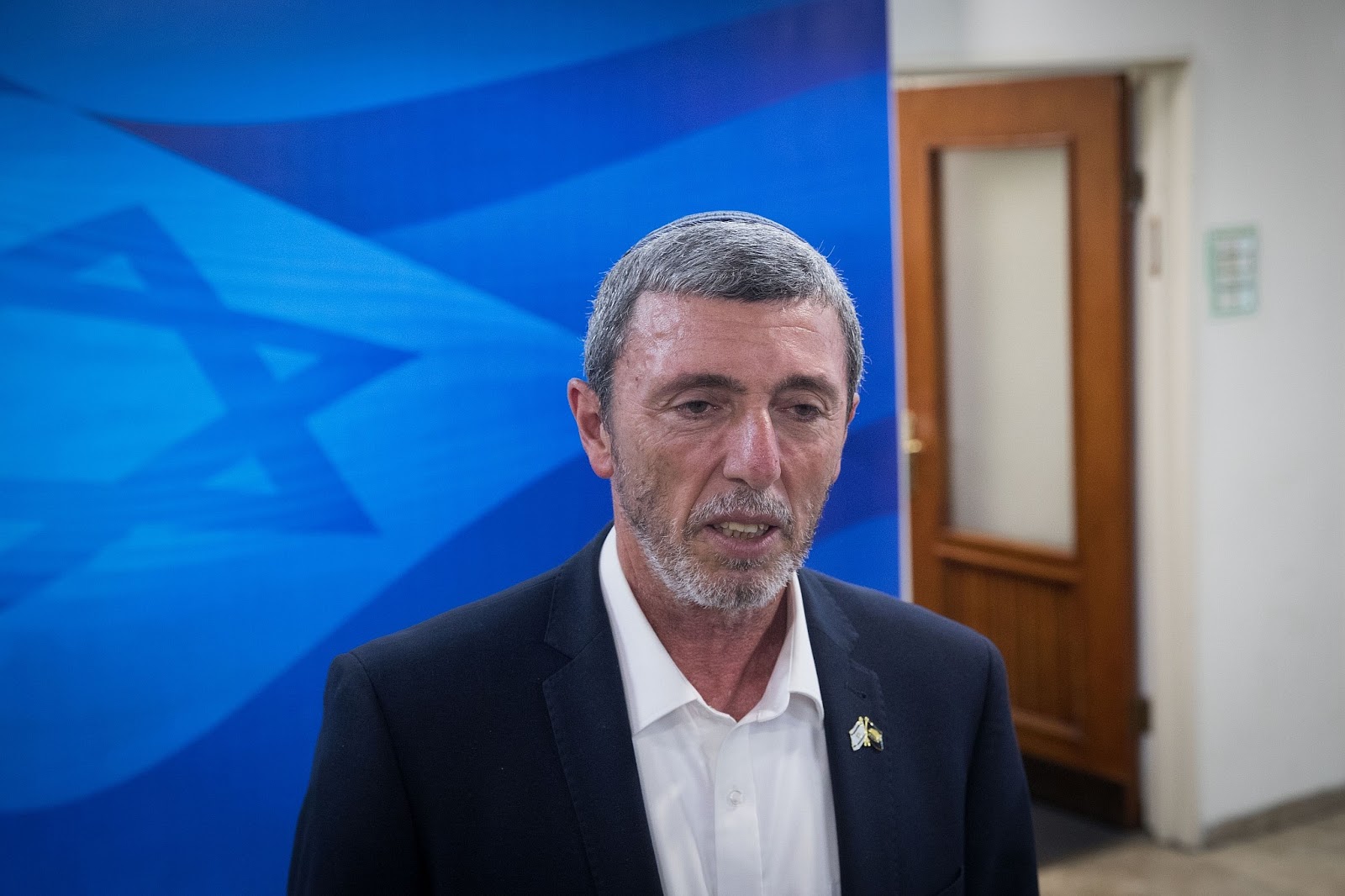 Οι μικτοί γάμοι των Εβραίων της διασποράς είναι «σαν ένα δεύτερο Ολοκαύτωμα», λέει ο υπουργός Παιδείας του Ισραήλ