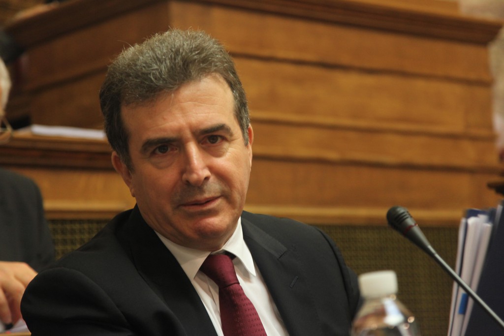 Το ΚΙΝΑΛ διέγραψε Χρυσοχοΐδη και Μενδώνη