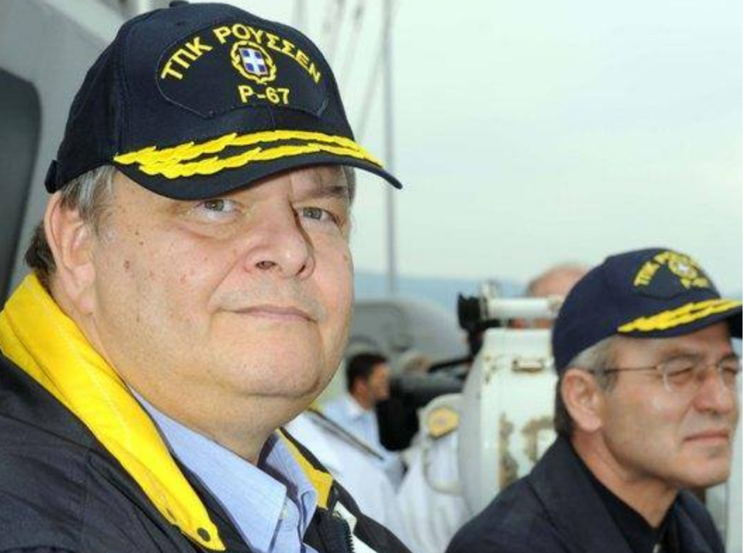 Σενάριο με επάνοδο Ευάγγελου Βενιζέλου στο ΥΠΕΘΑ!