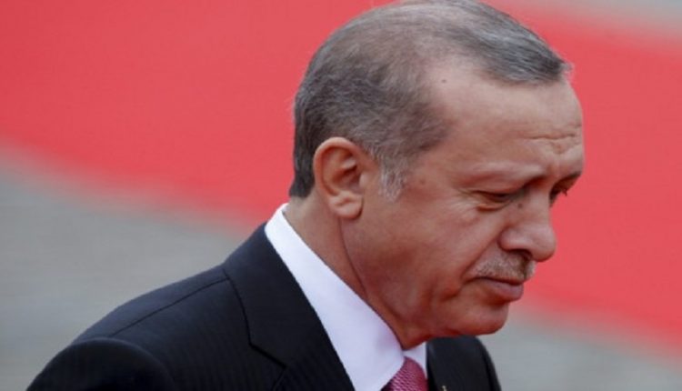 Άρθρο – κόλαφος του Bloomberg για Ερντογάν: Η Τουρκία εγκατέλειψε τη Δύση – Στα τσακίδια!